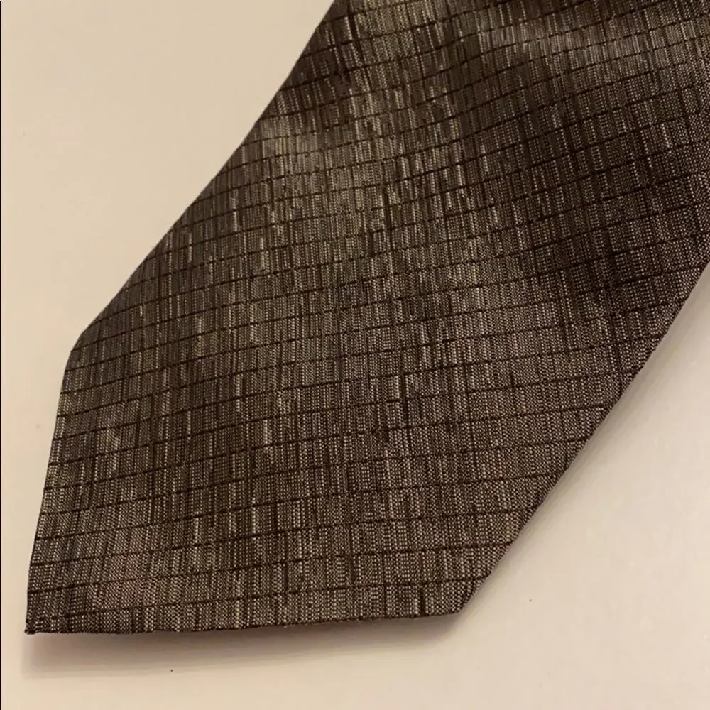 Van Heusen Tie Brown Satin 100% Silk